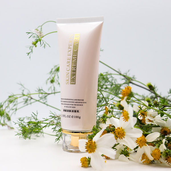清顏潤膚潔面乳 清顏潤膚潔面乳