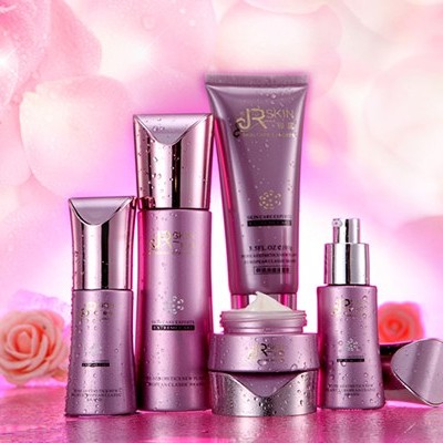 你問問自己能離開護膚品嗎？