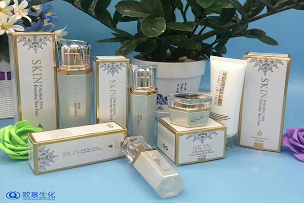 快看！這就是皮膚容易變黃變黑的原因-歐泉生化