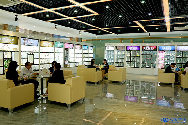 鄉鎮美妝店從備受冷落到開出奇跡之花-歐泉生化